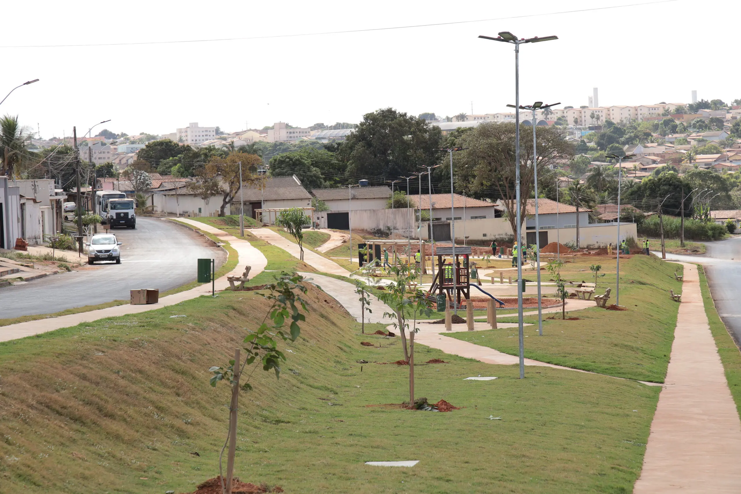 Foto da Praça no Veiga Jardim