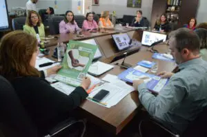 Foto da reunião sobre sustentabilidade.