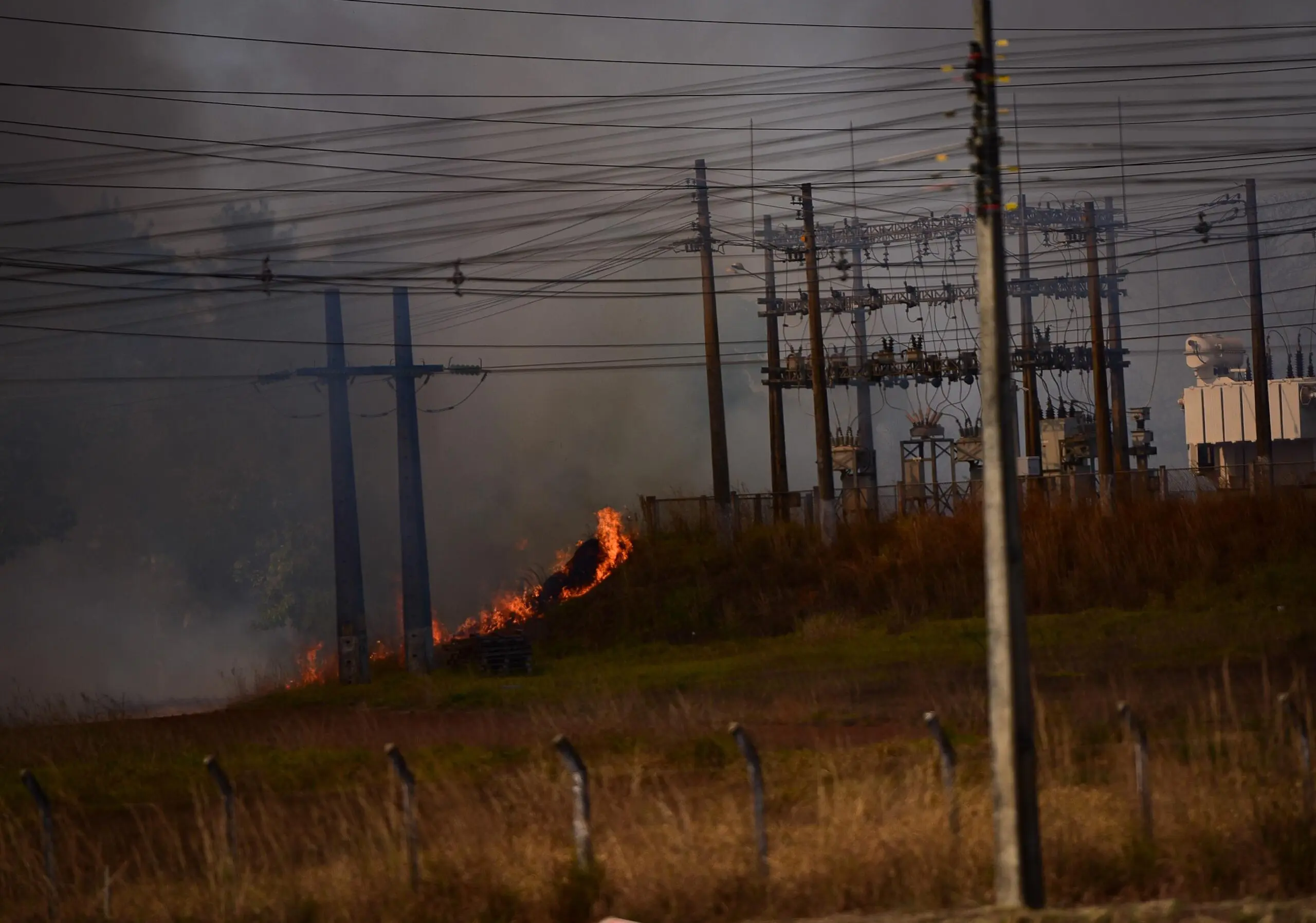 Foto do Incêndio em subestação da Equatorial.