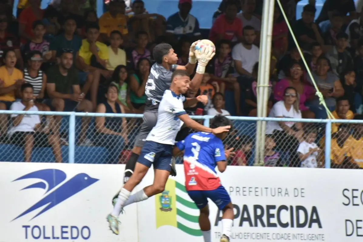 Foto da partida das Semi finais da taça das favelas Goiás.