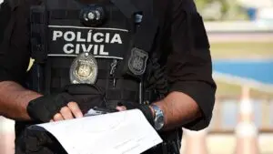 Foto de um policial civil.