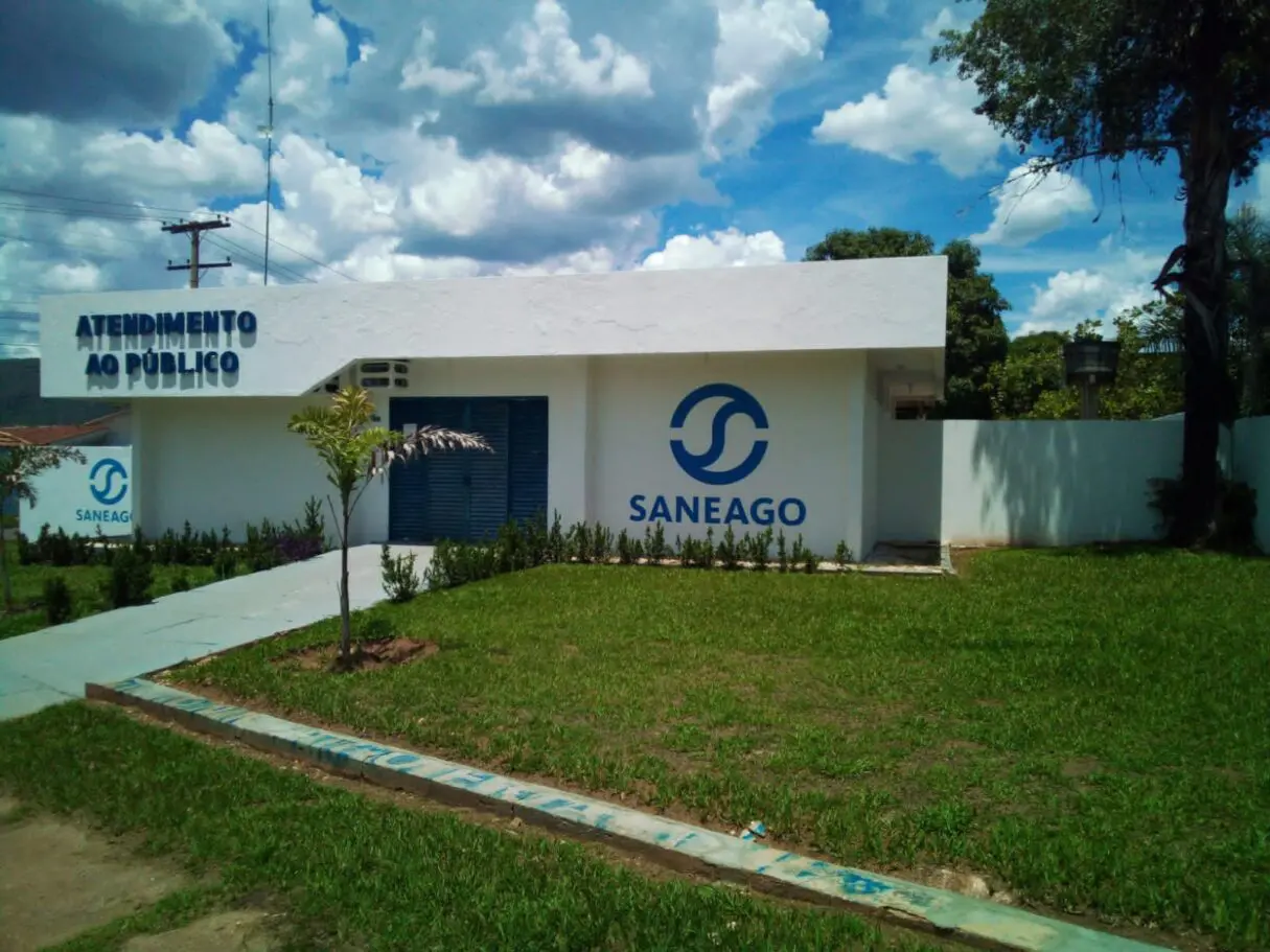 Foto da sede da saneago.